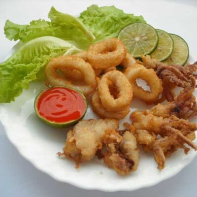 DUSTED CALAMARI RINGS